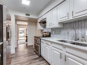 6947  Helsem Way  129, Dallas Texas 75230