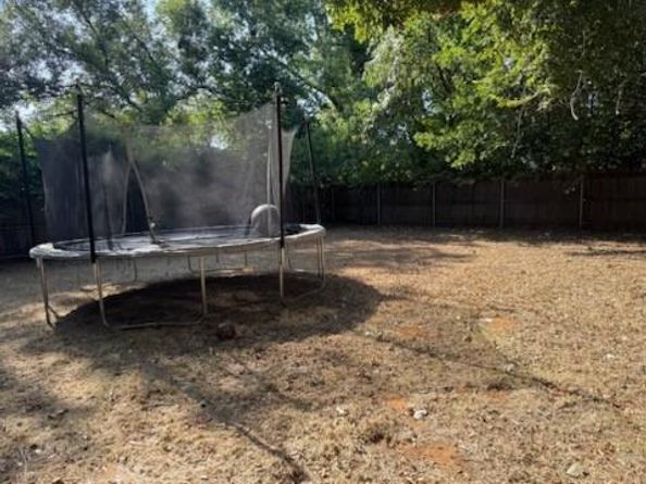 624  Harrison Lane , Hurst Texas 76053