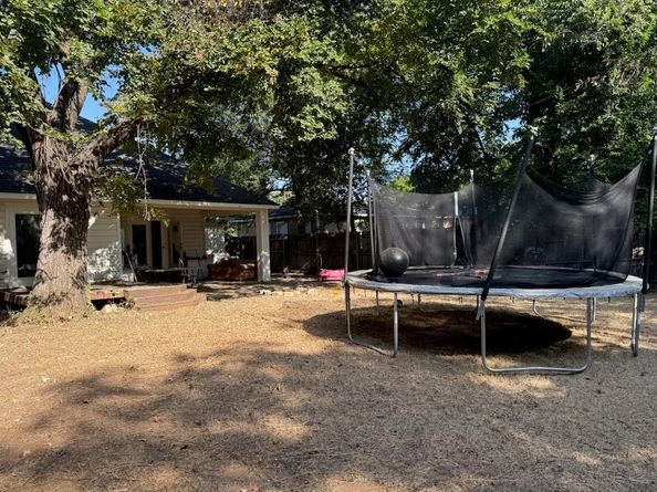 624  Harrison Lane , Hurst Texas 76053