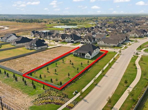 2116  Roaming Trail , Northlake Texas 76247