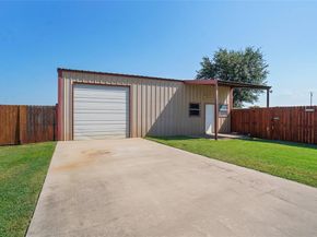 11360  Hill Country Circle , Ponder Texas 76259