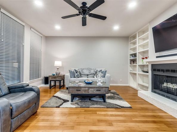 7525  Holly Hill Drive  1, Dallas Texas 75231