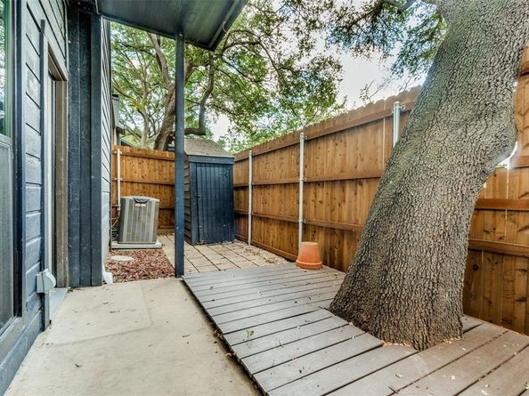 7525  Holly Hill Drive  1, Dallas Texas 75231