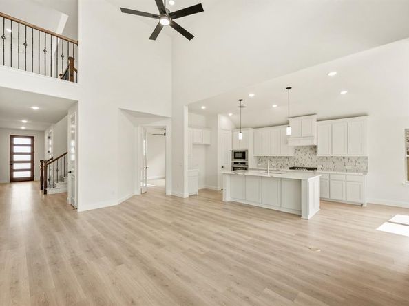 808  Blue Fescue Road , Fort Worth Texas 76247