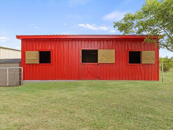 1305  Laurence Drive , Heath Texas 75032