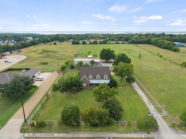 1305  Laurence Drive , Heath Texas 75032