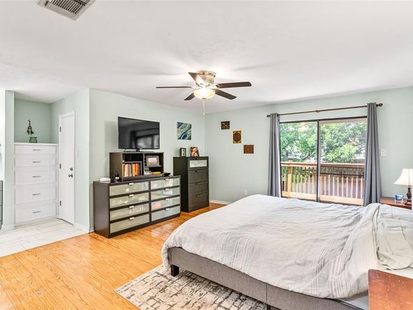 1707  Marsh Lane , Carrollton Texas 75006