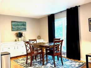 1707  Marsh Lane , Carrollton Texas 75006