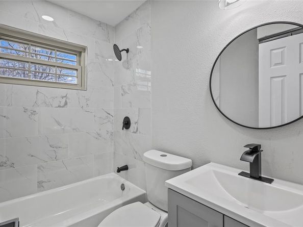 3832  Stateoak Drive , Dallas Texas 75241