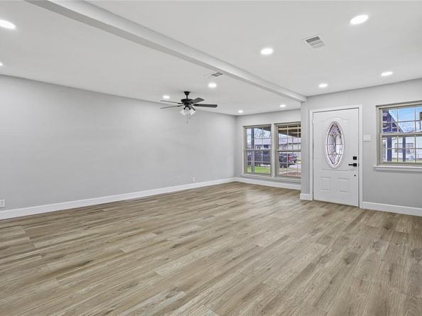 3832  Stateoak Drive , Dallas Texas 75241