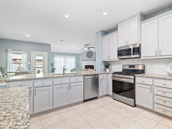 1405  Summit View Lane , Little Elm Texas 76227