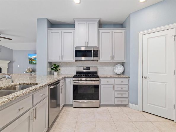 1405  Summit View Lane , Little Elm Texas 76227