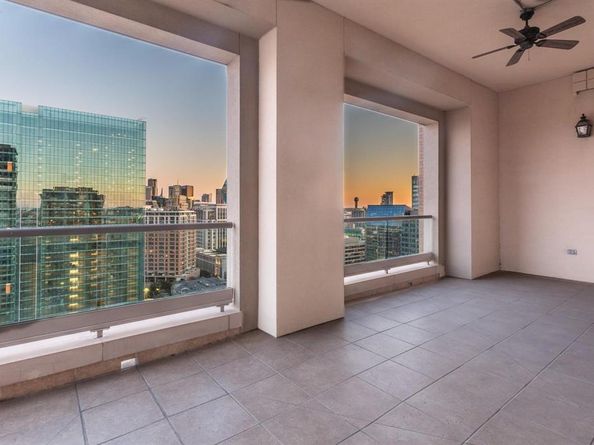 2300  WOLF Street  19A, Dallas Texas 75201