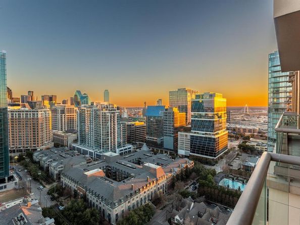 2300  WOLF Street  19A, Dallas Texas 75201