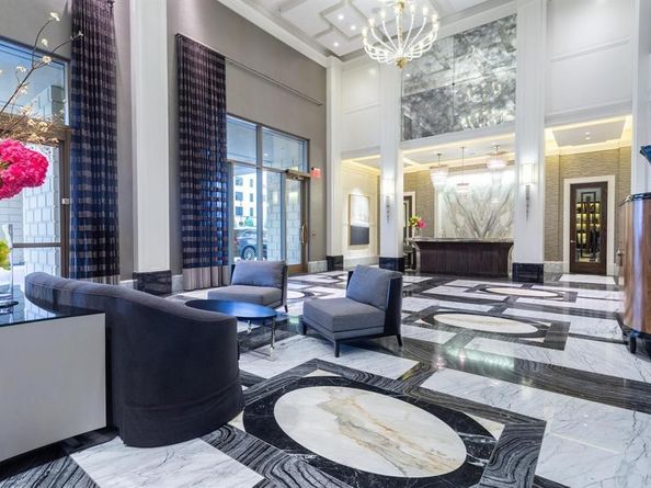 2300  WOLF Street  19A, Dallas Texas 75201