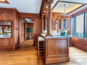 2300  WOLF Street  19A, Dallas Texas 75201