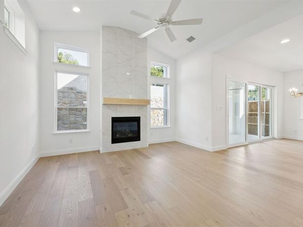 9620  Mav Lane , Dallas Texas 75238