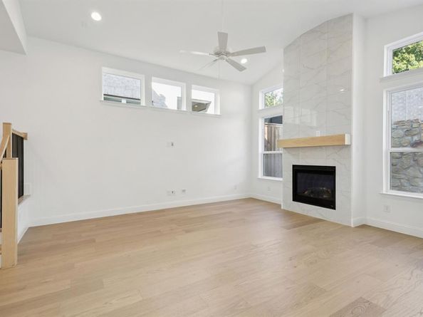 9620  Mav Lane , Dallas Texas 75238