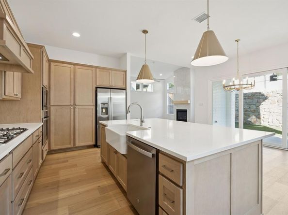 9620  Mav Lane , Dallas Texas 75238