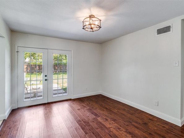 11351  Lippitt Avenue , Dallas Texas 75218