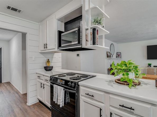 6022  Highcrest Drive , Garland Texas 75043