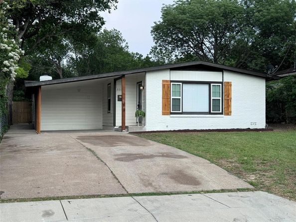3217  Sappington Place , Fort Worth Texas 76116