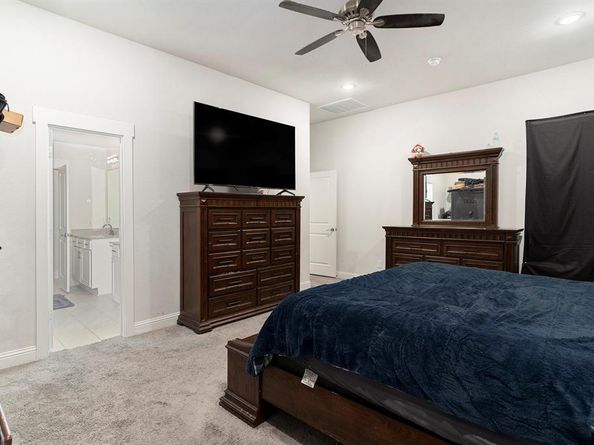 1824  Royal Lake Drive , Grand Prairie Texas 75052