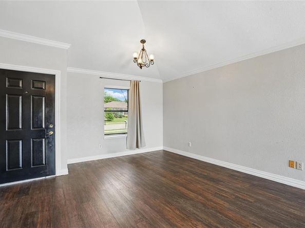 1714  Canterbury Lane , Lewisville Texas 75067
