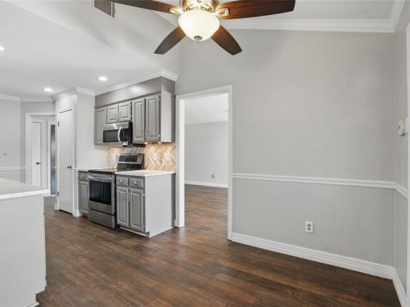 1714  Canterbury Lane , Lewisville Texas 75067