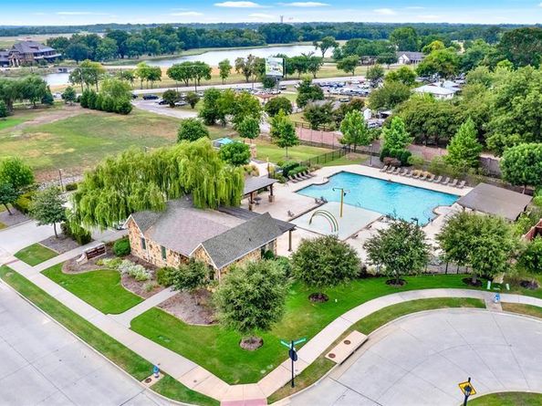 912  Summer Lane , McKinney Texas 75071