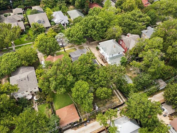 326 S Windomere  , Dallas Texas 75208
