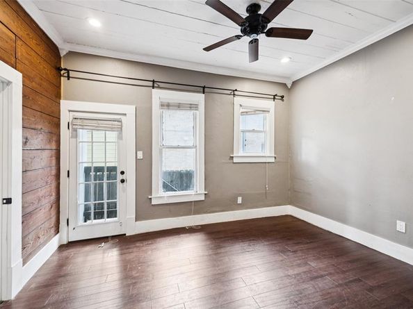 326 S Windomere  , Dallas Texas 75208