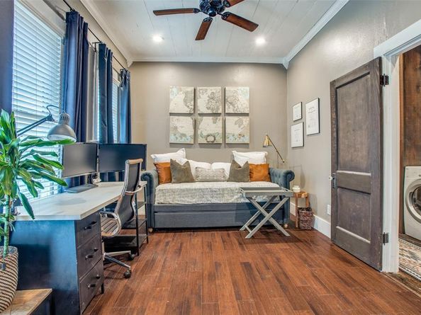 326 S Windomere  , Dallas Texas 75208