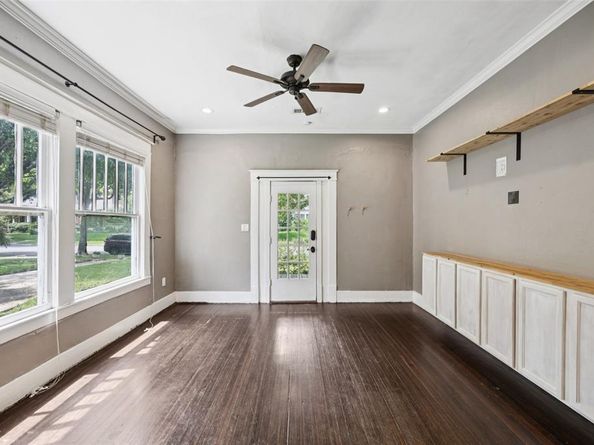 326 S Windomere  , Dallas Texas 75208