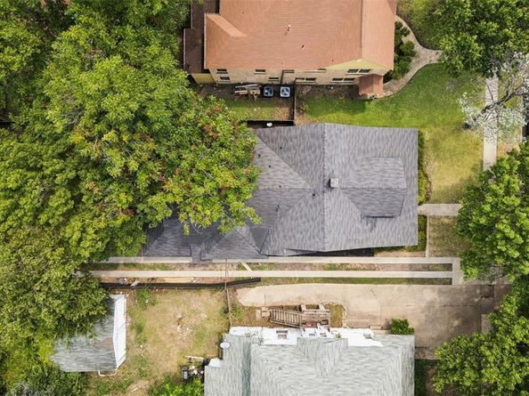 326 S Windomere  , Dallas Texas 75208