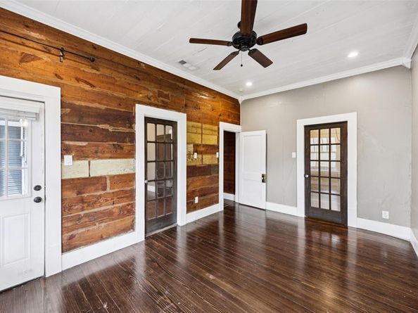 326 S Windomere  , Dallas Texas 75208
