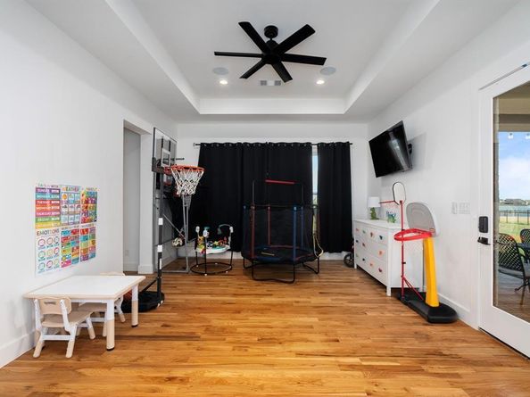 4090  Wincrest Drive , Rockwall Texas 75032