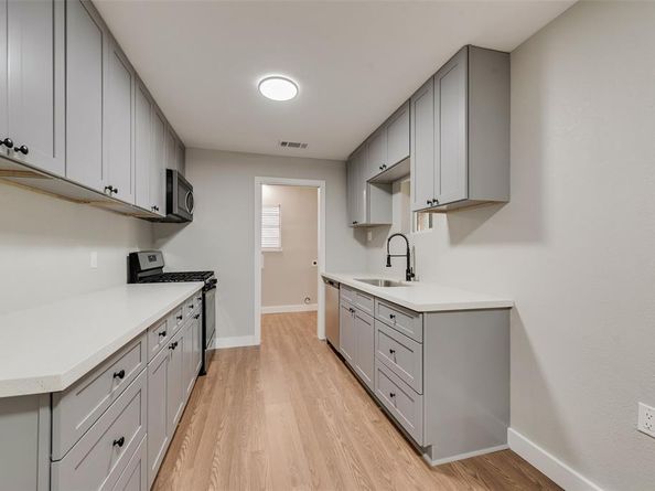 802 E Vista Drive , Garland Texas 75041