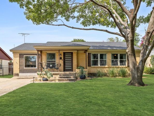 2709  Province Lane , Dallas Texas 75228