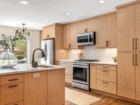 2709  Province Lane , Dallas Texas 75228
