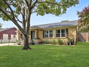 2709  Province Lane , Dallas Texas 75228