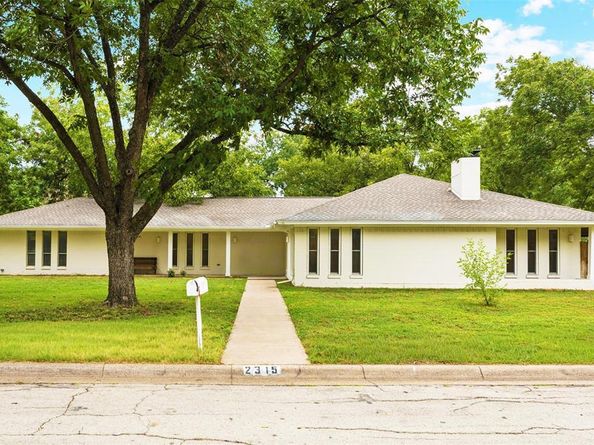 2315 W Lavender Lane , Arlington Texas 76013