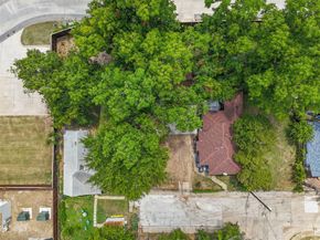 1310  Duluth Street , Dallas Texas 75212