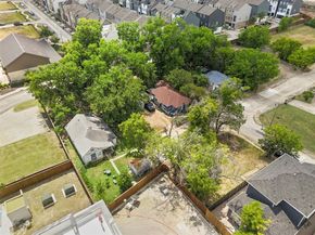 1310  Duluth Street , Dallas Texas 75212