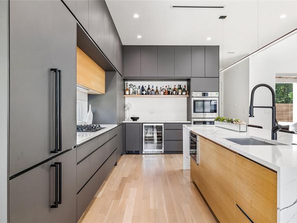 9943  Coppedge Lane , Dallas Texas 75220