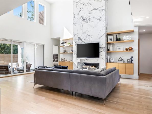 9943  Coppedge Lane , Dallas Texas 75220