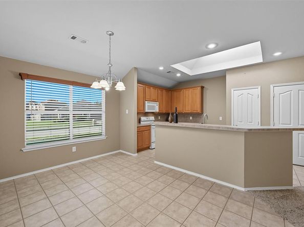 7239  Jurassic Drive , Arlington Texas 76002