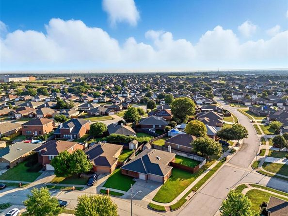 7239  Jurassic Drive , Arlington Texas 76002