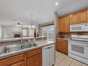 7239  Jurassic Drive , Arlington Texas 76002