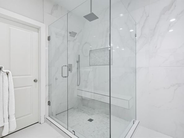 934  Brook Forest Lane , Euless Texas 76039